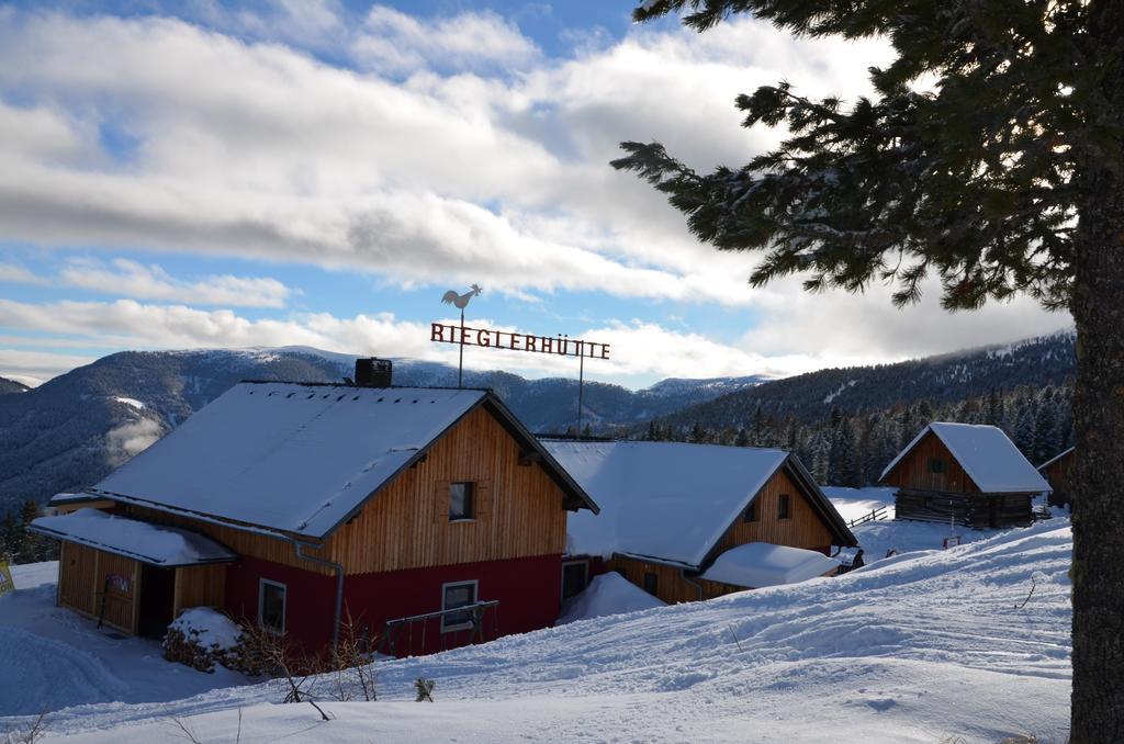 Gasthaus Rieglerhuette Занкт-Лоренцен-об-Мурау Екстер'єр фото