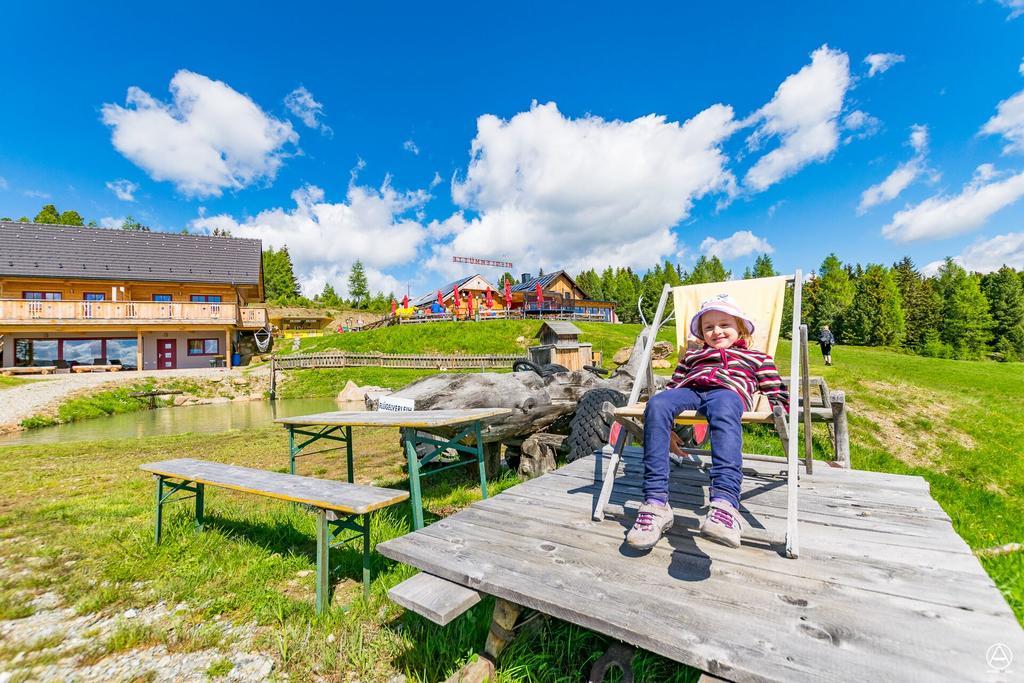Gasthaus Rieglerhuette Занкт-Лоренцен-об-Мурау Екстер'єр фото